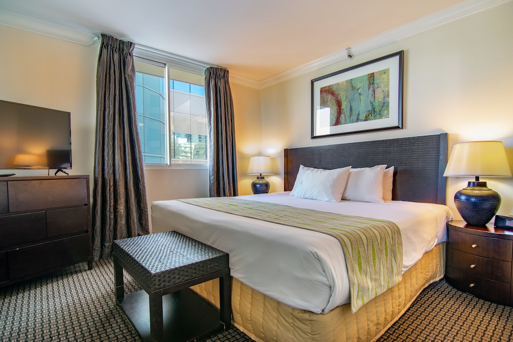 Regency on Beachwalk Waikiki by OUTRIGGER - photo 11