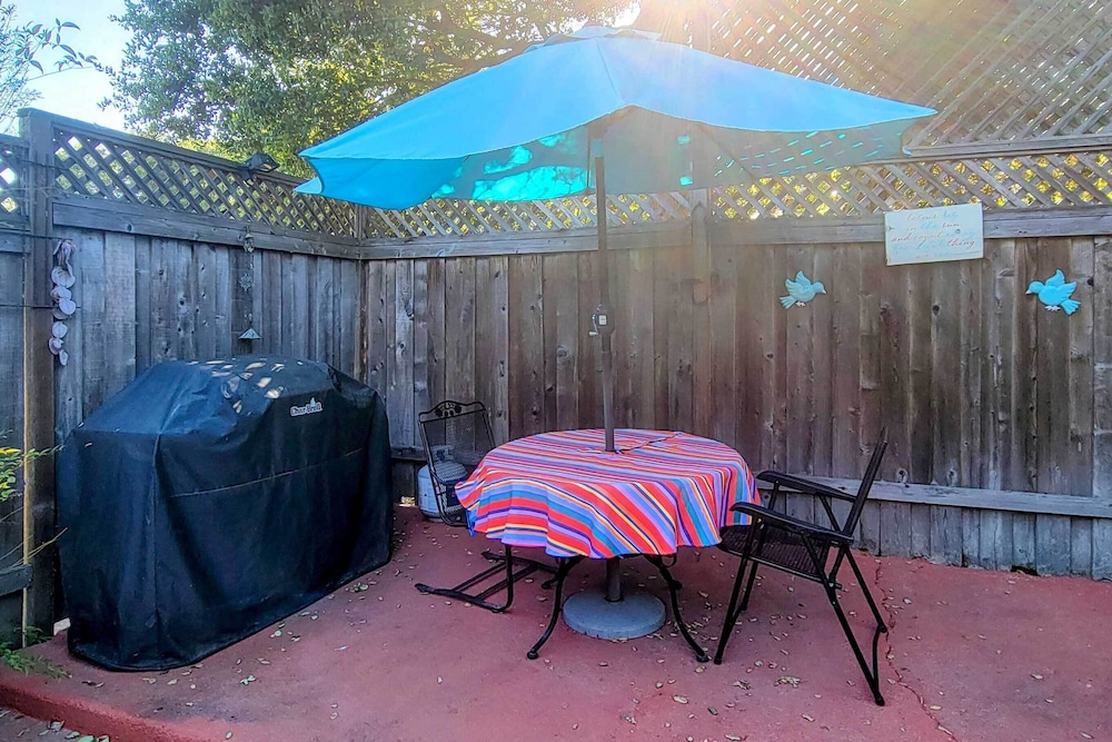 Converted Barn in Sebastopol w Private Patio — hotel in Sebastopol