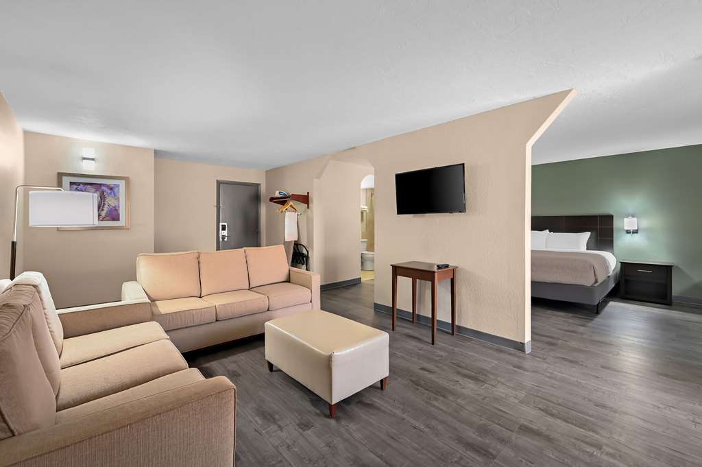 Quality Inn Fort Myers Cape Coral - photo 23