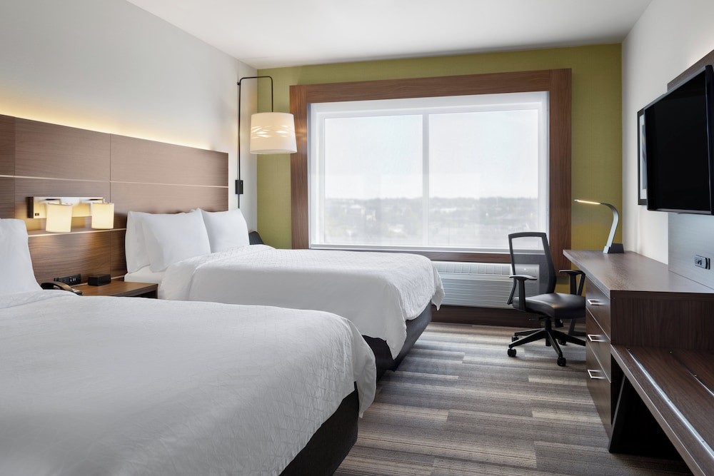 Holiday Inn Express & Suites Madison West Middleton - photo 16