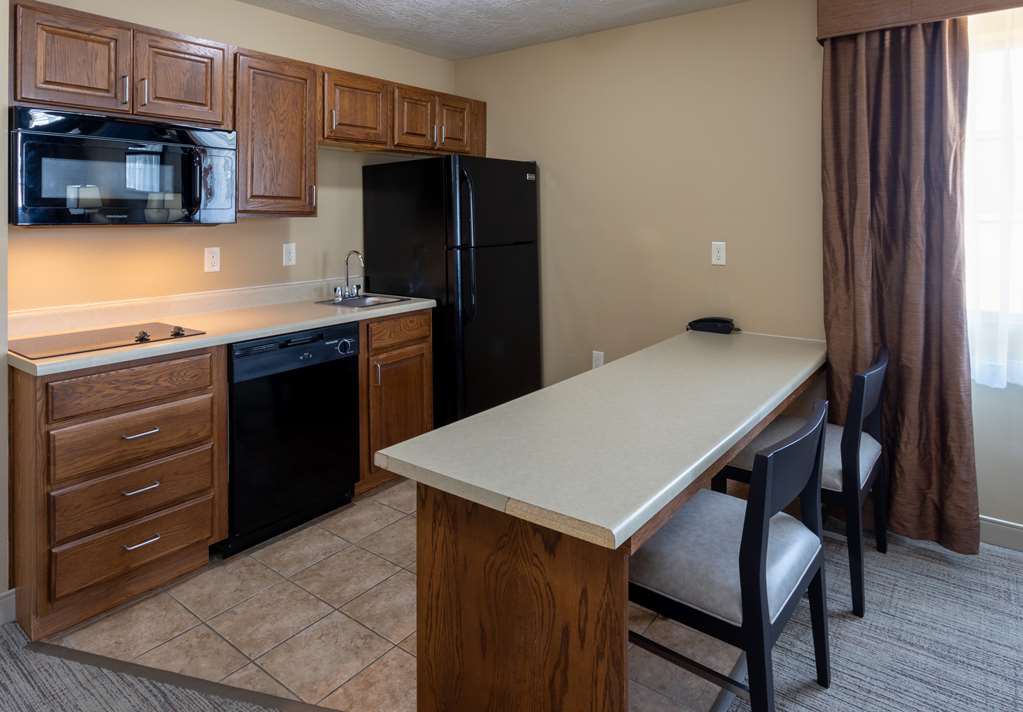 Grandstay Hotel And Suites Luverne - photo 9