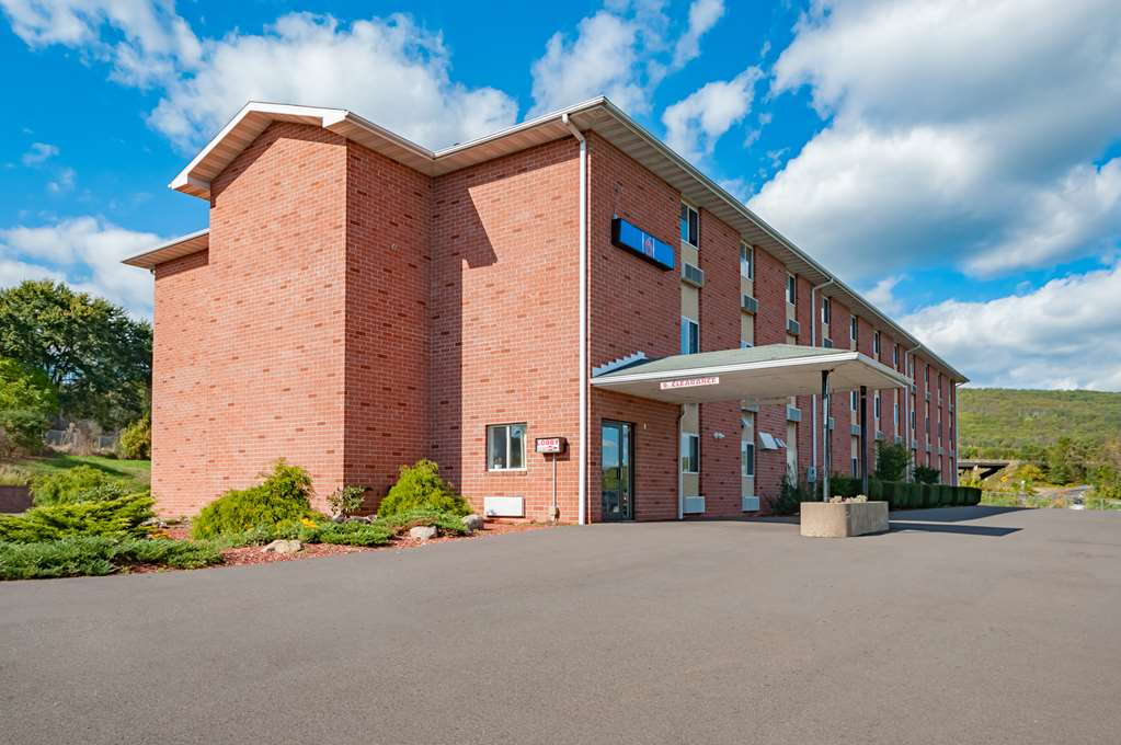 Motel 6 Drums PA - featured photo