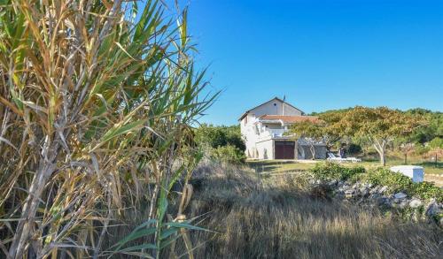 Seaside holiday house Banj Pasman 21126 — 4-Star Luxury Hotel in Sveti Petar U Sumi, Croatia