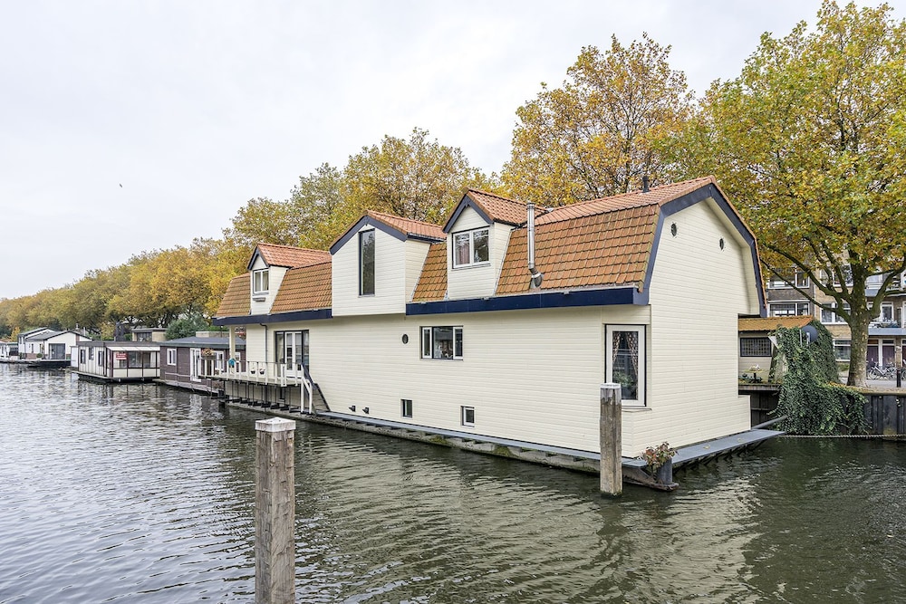 B&B Hotel Elselina — hotel in Schiedam