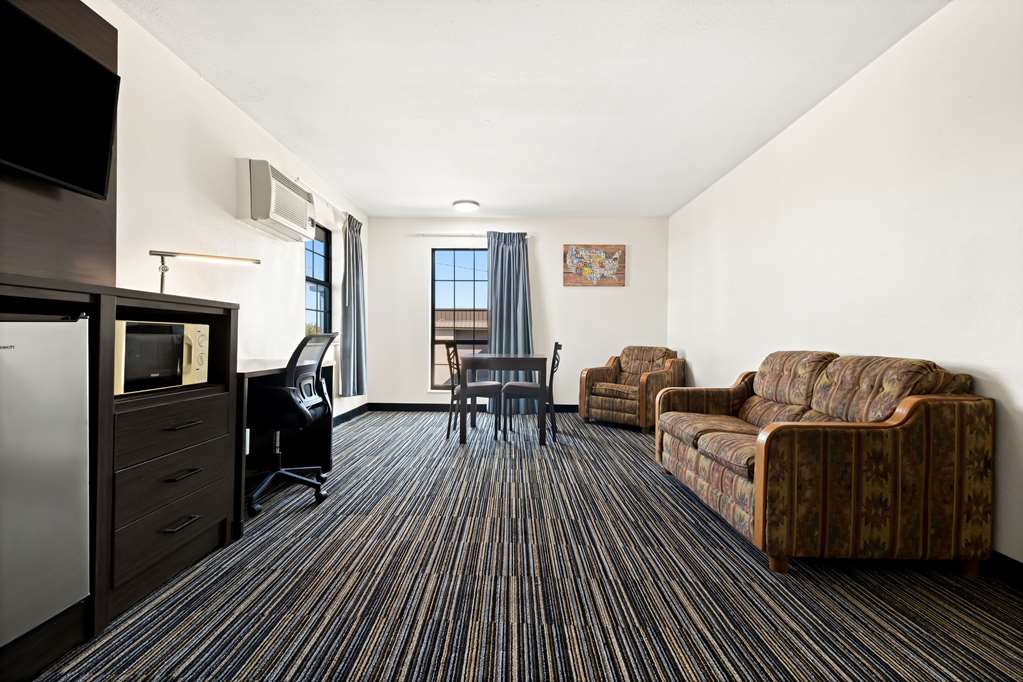 Econo Lodge Dumas - photo 22