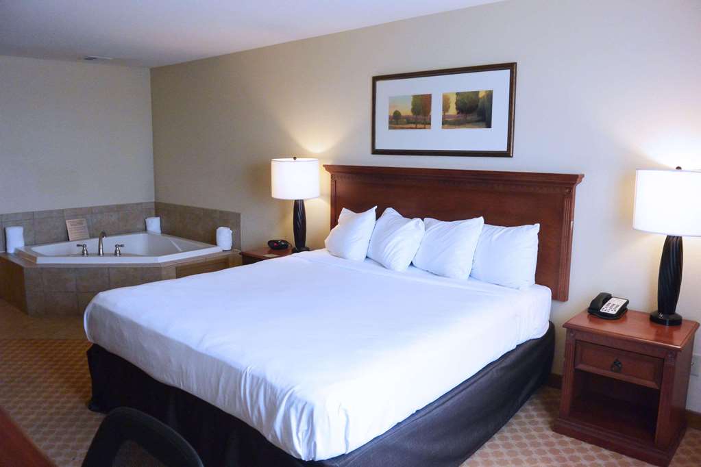 Country Inn & Suites by Radisson Peoria North IL - photo 11
