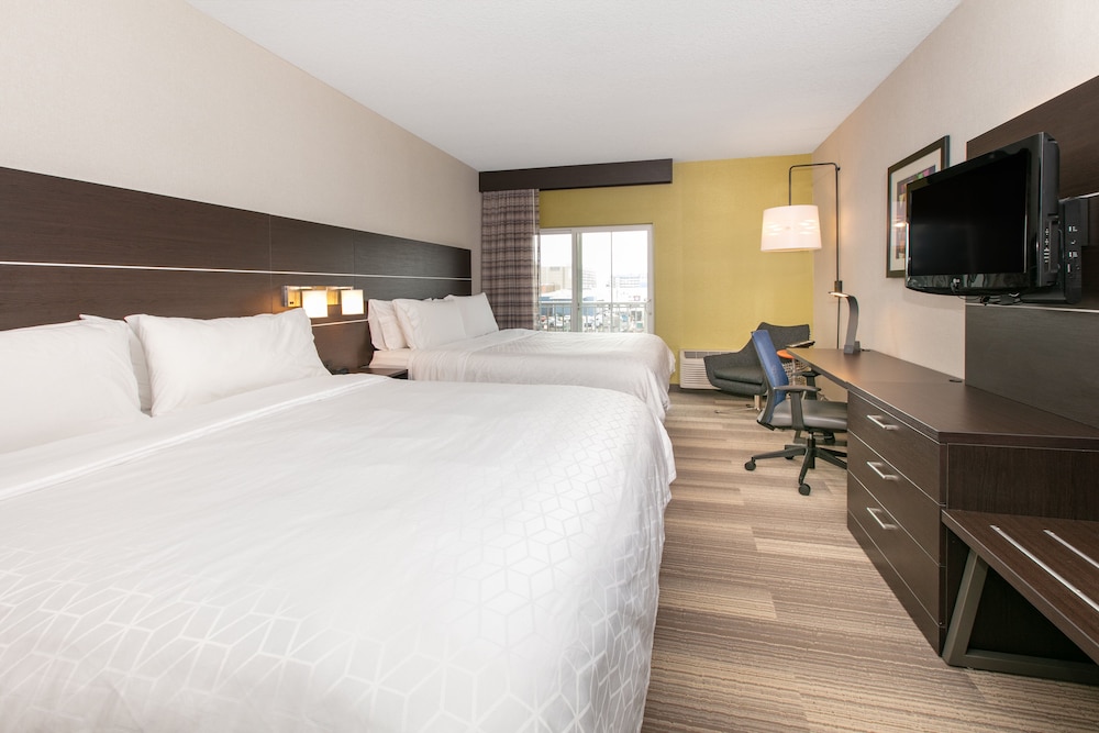 Holiday Inn Express Hotel & Suites Seaside Convention Center by IHG - photo 28