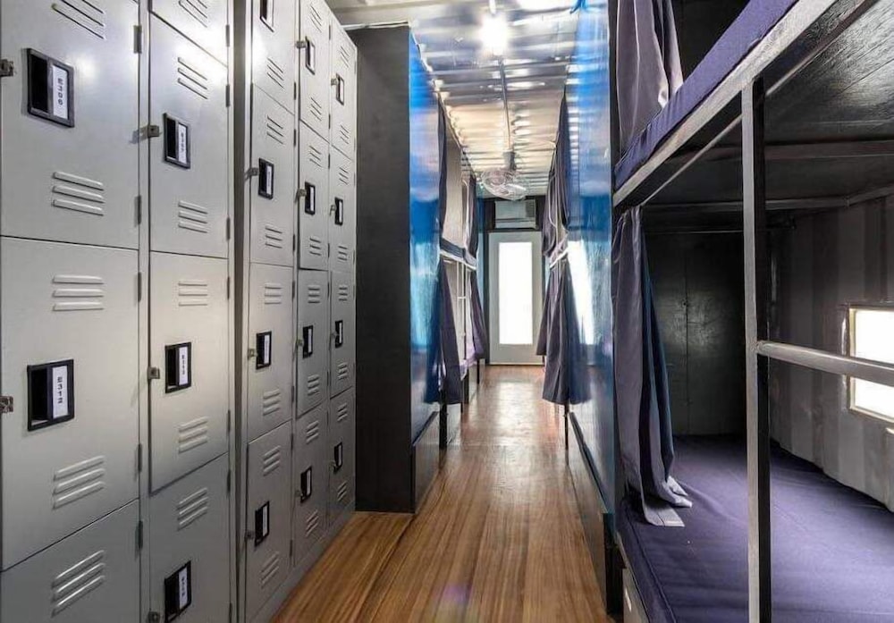 Citihub Cainta - carbon neutral hotel in Cainta