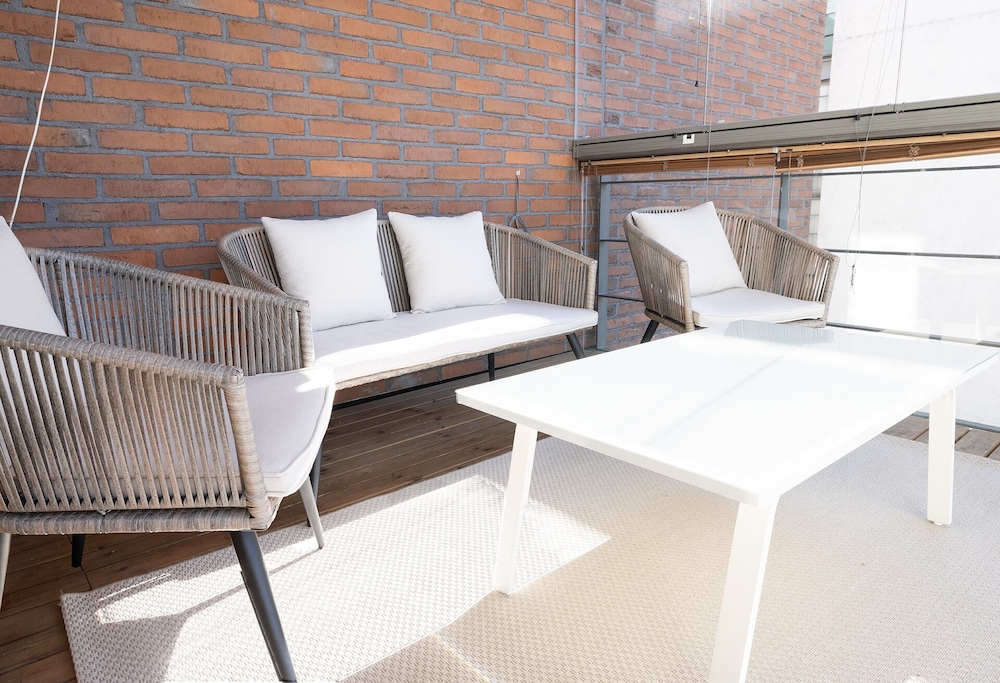 2ndhomes Deluxe Studio w Sauna & Balcony — 4-Star Luxury Hotel in Helsinki, Finland