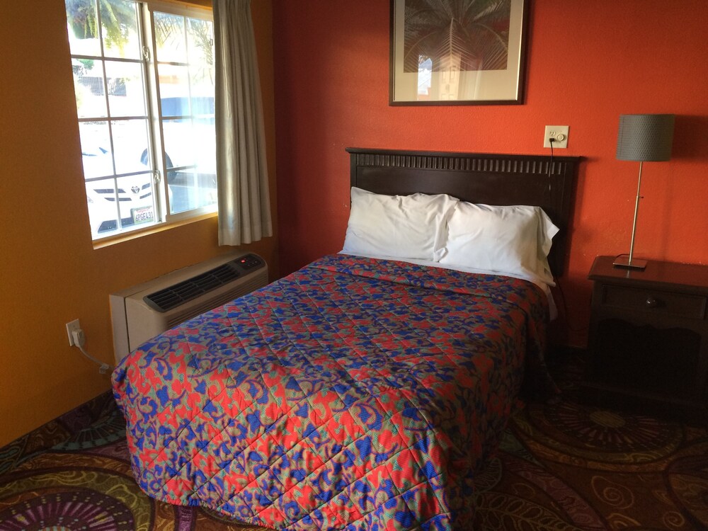 Long Beach Motel - photo 15