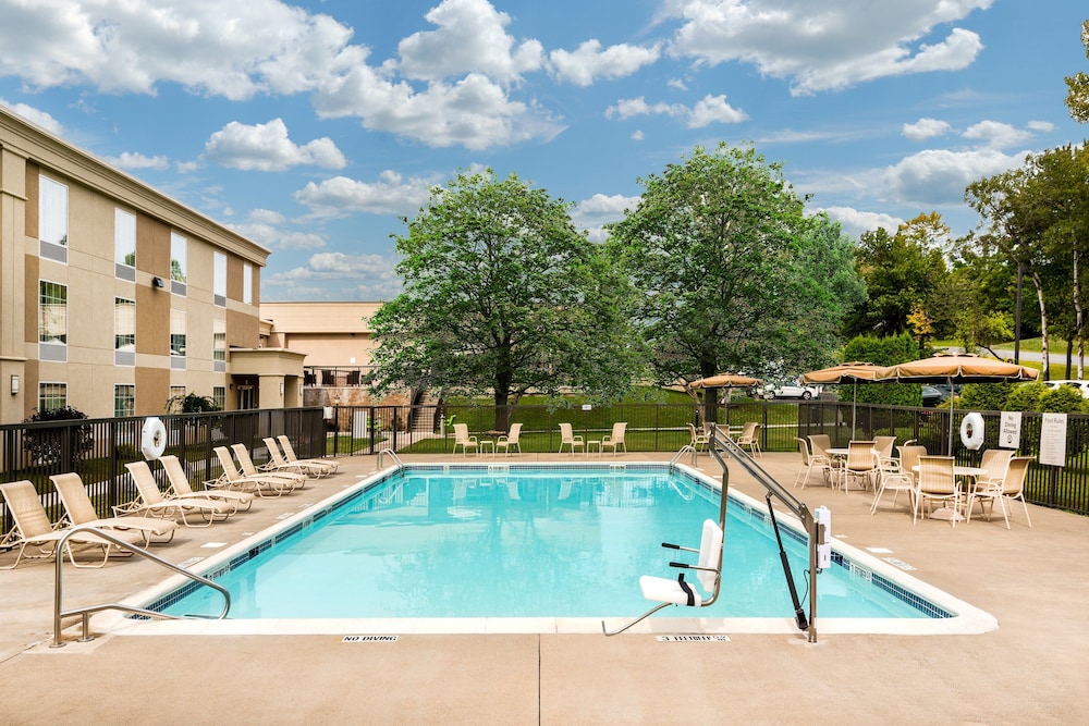 Holiday Inn Johnstown Gloversville by IHG - photo 18