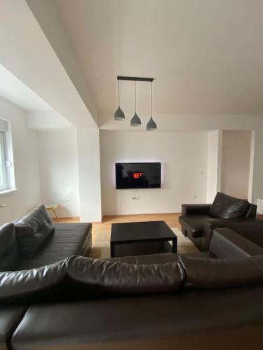 DavIv Luxury Apartment — 4-Star Luxury Hotel in Skopje, Republic of Macedonia
