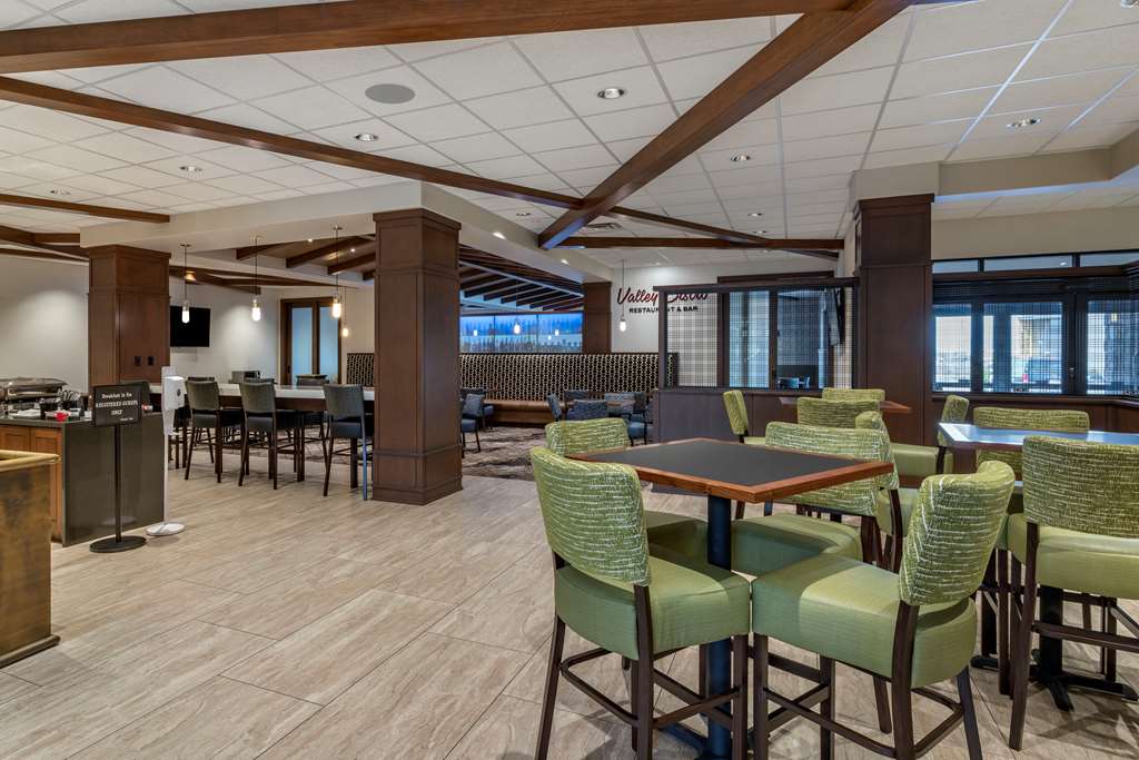 Best Western Premier Pasco Inn & Suites - photo 20