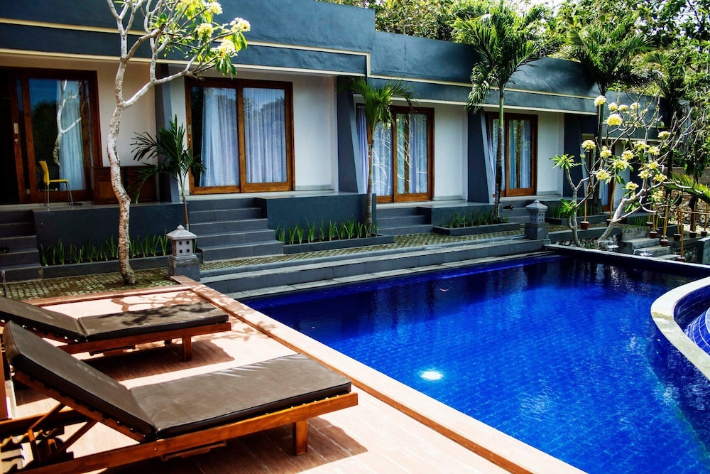 Terrace Ampels in Pecatu, Indonesia