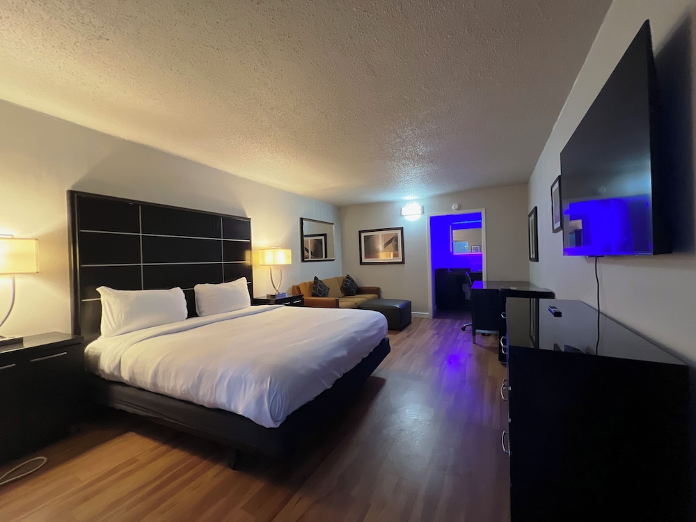 Boardwalk Suites Lafayette - photo 11