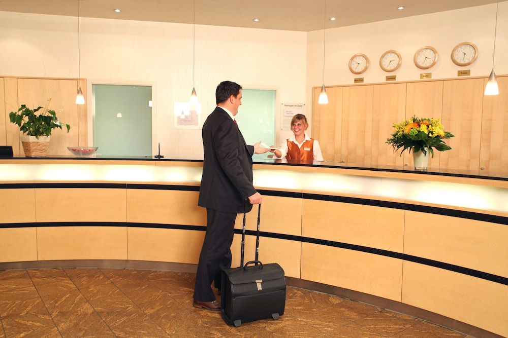 Mercure Hotel Koln City Friesenstrae — Koeln