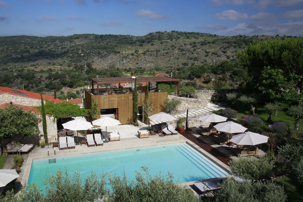 Casas do Coro — 4-Star Luxury Hotel in Meda, Portugal