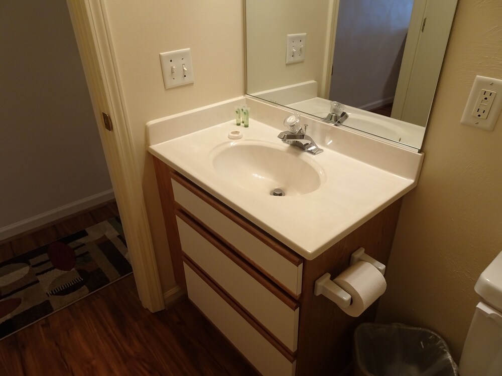 Affordable Suites of America Lynchburg - photo 34