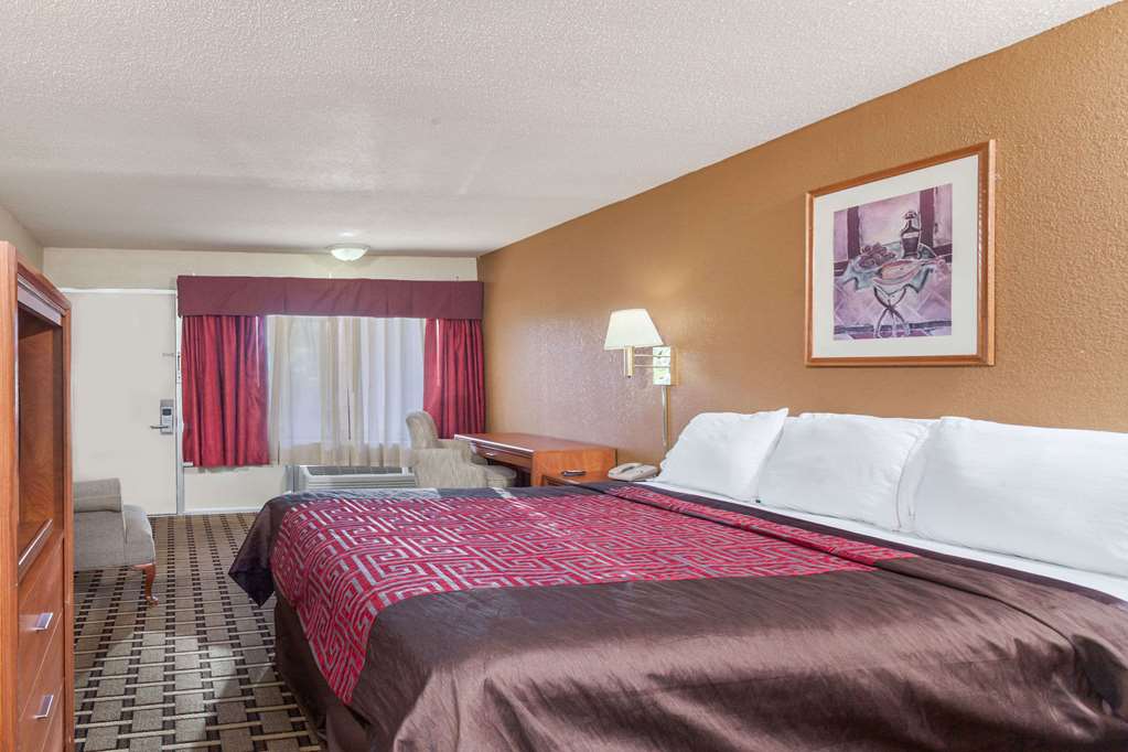 Knights Inn Murfreesboro - photo 7