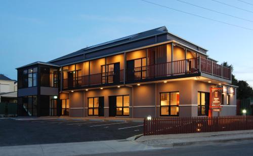 Tanunda Hotel Apartments in Tanunda, Australia