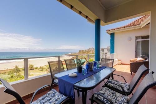 Colonial Sands 406 — 4-Star Luxury Hotel in Margate, South Africa
