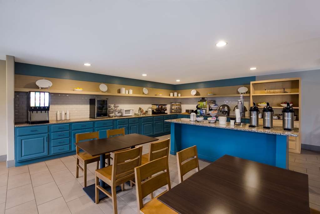 Country Inn & Suites by Radisson Marion IL - photo 48