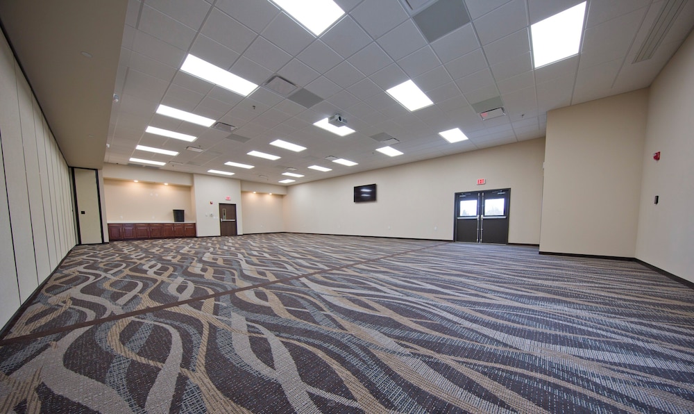 Cobblestone Inn & Suites Boone - photo 51