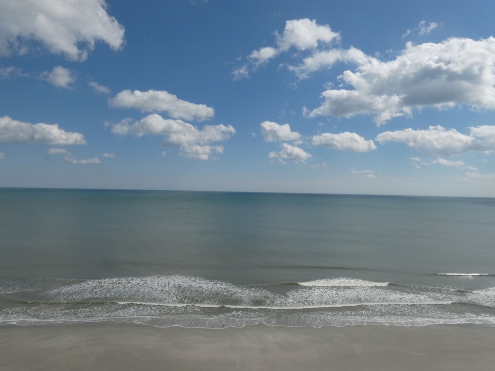 1011 Waters Edge Resort 2 Bedroom Condo by RedAwning - photo 29