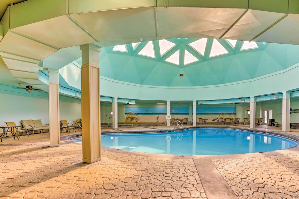 Resort Perks: Gulf Shores Beach inspired Condo - photo 21