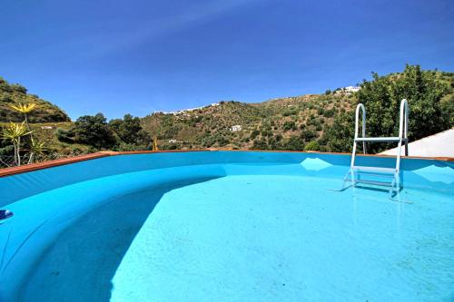 Finca El Almendro Archez - carbon neutral hotel in Archez
