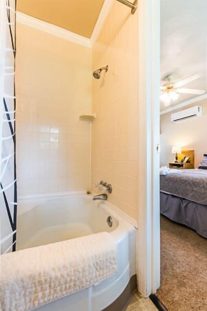 Lake Texoma Lodge and Resort - photo 72
