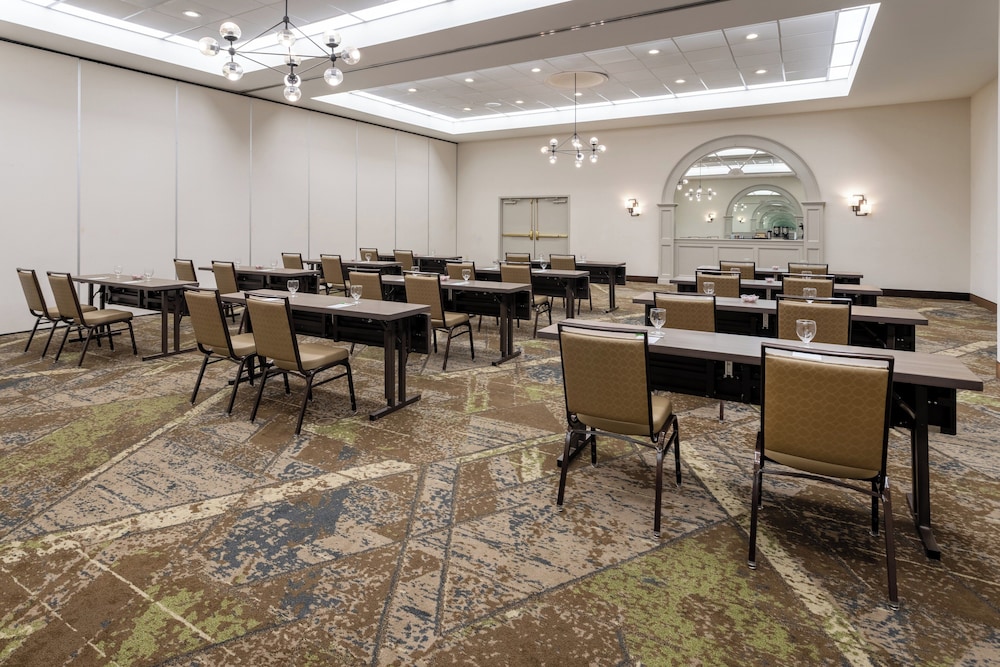 Holiday Inn Philadelphia South Swedesboro by IHG - photo 59