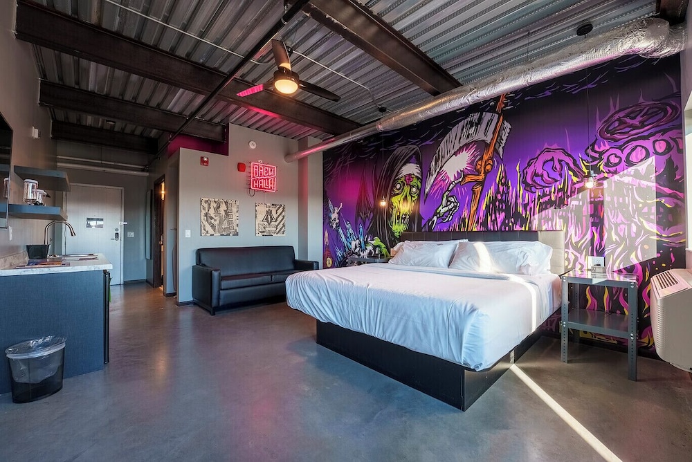 Brewhalla Hotel - photo 73