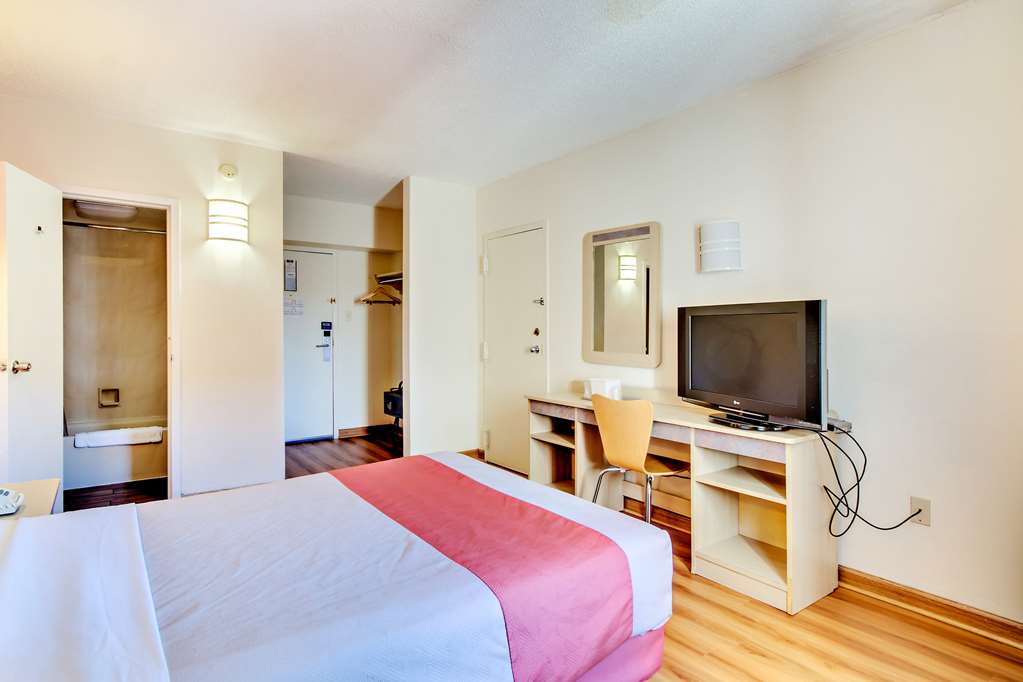 Motel 6 Washington DC - photo 6
