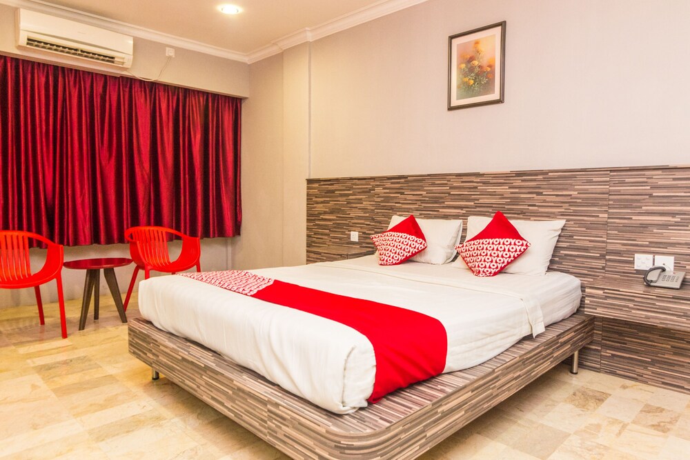 Oyo 1896 Kita Hotel — Tanjung Pinang