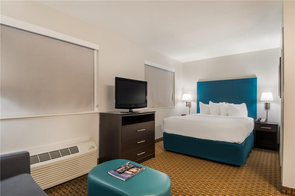 MainStay Suites Chattanooga Hamilton Place - photo 35
