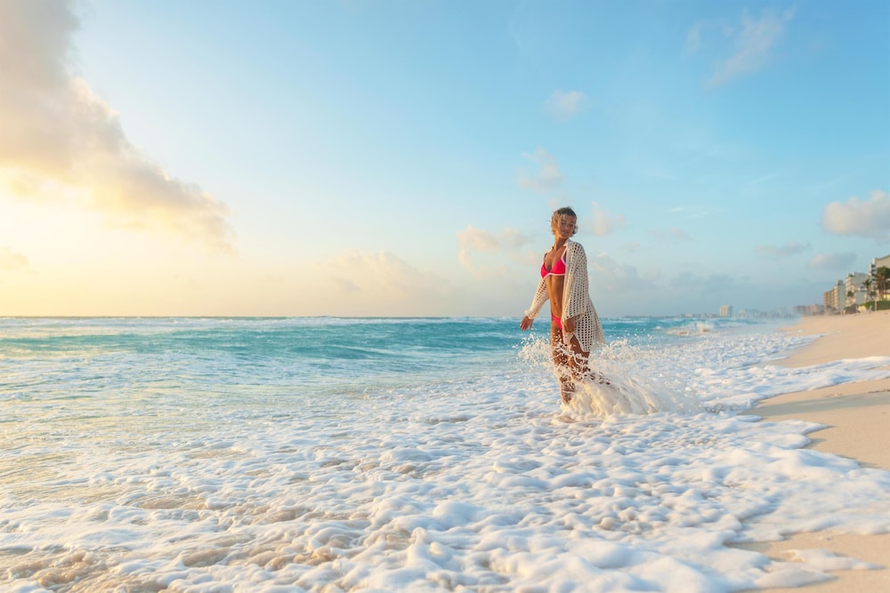 The Grand Oasis Cancun All Inclusive