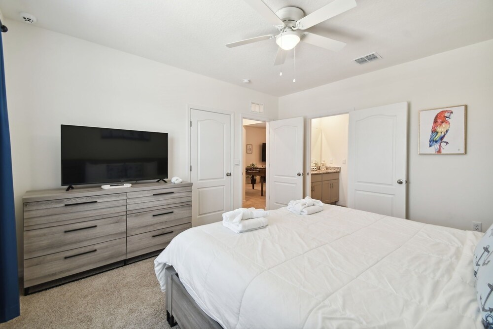 7704oml solterra Resort 7 Bedroom Home by RedAwning - photo 4