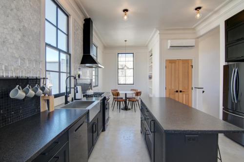 South Main Residences by Surf Hotel - photo 36