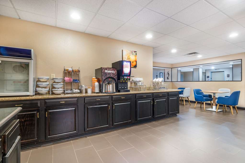 Comfort Suites Louisville Airport - photo 29