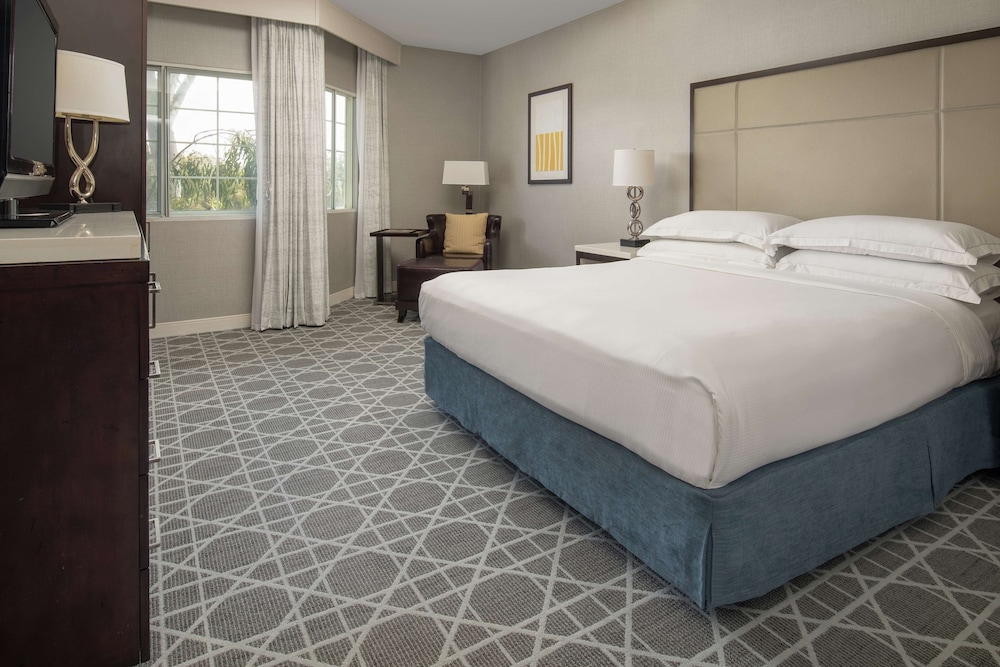 Hilton San Diego Del Mar - photo 16