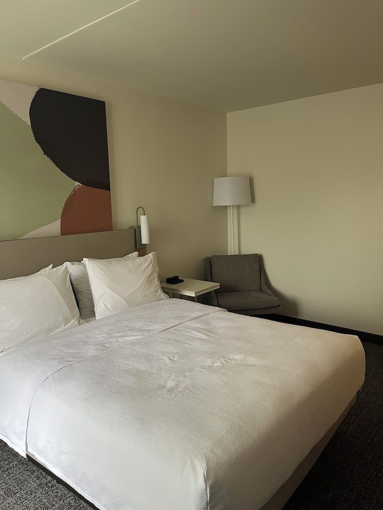 Inn At Chocolate Ave Surestay Collection By Bw - photo 27