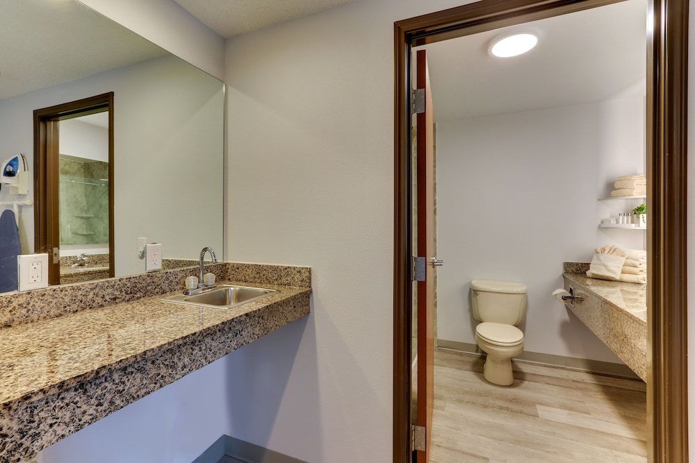 ParkShore Resort - photo 31