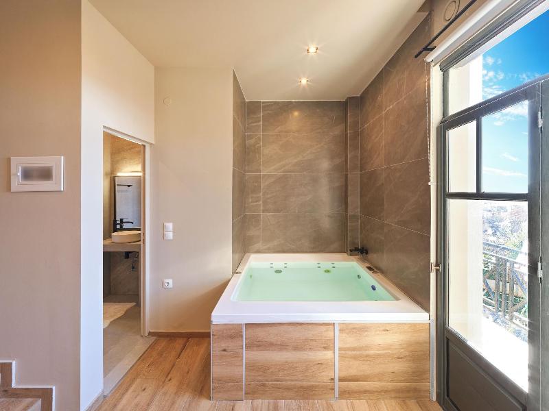 White Hills Suites Spa in Arachova, Greece