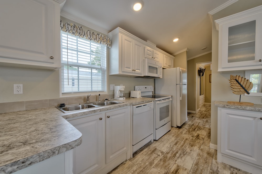 Arbor Terrace RV Resort - photo 6