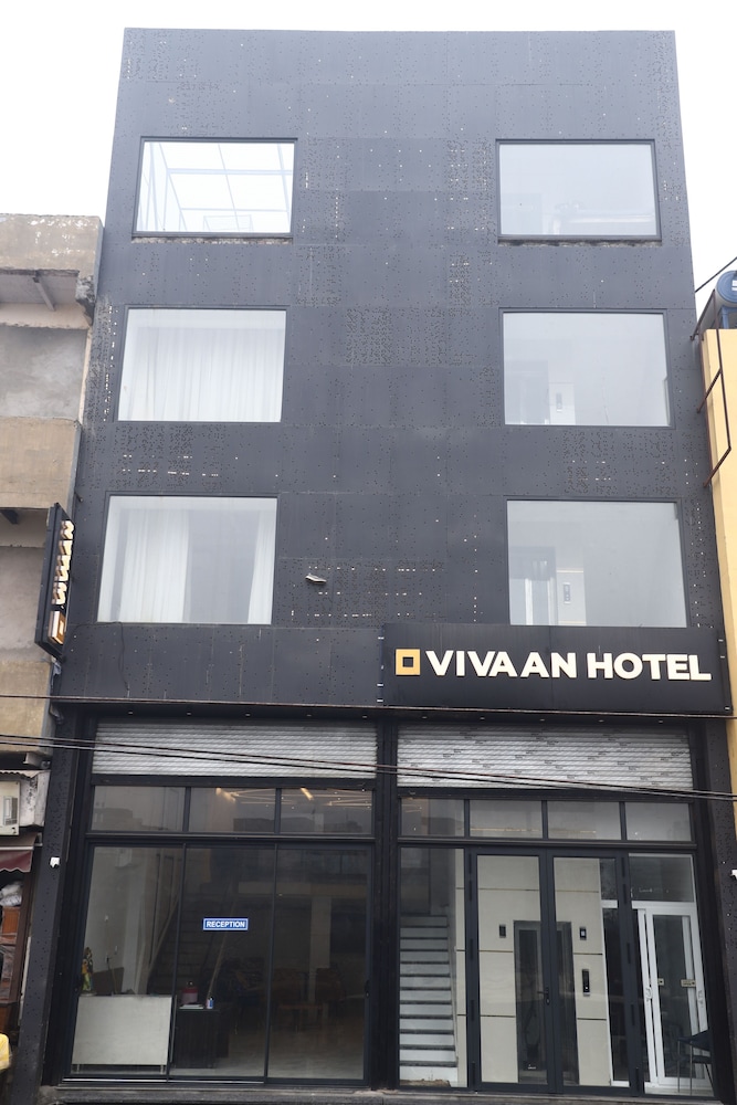 Hotel Vivaan Walk To Banke Bihari Temple — Vrindavan