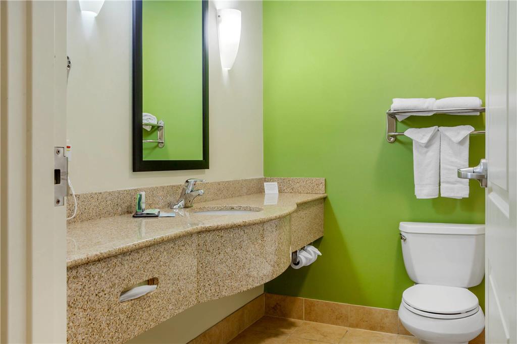 Sleep Inn & Suites Milwaukee Airport - photo 17