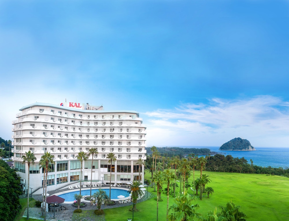 Seogwipo KAL Hotel — 5-Star Luxury Hotel in Seogwipo, South Korea