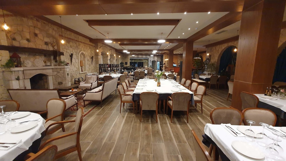 Chateau Fasel - carbon neutral hotel in Tirana
