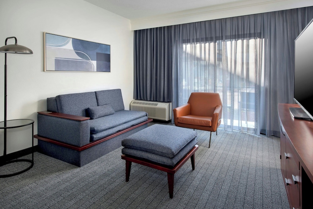 Courtyard by Marriott Annapolis - photo 17